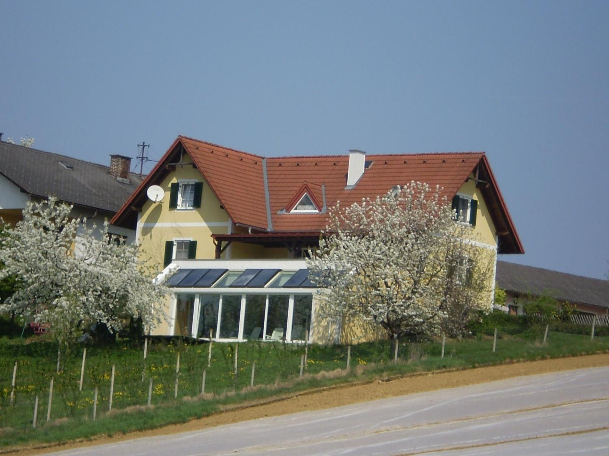 Gaestehaus Haagen Bad Waltersdorf Luaran gambar